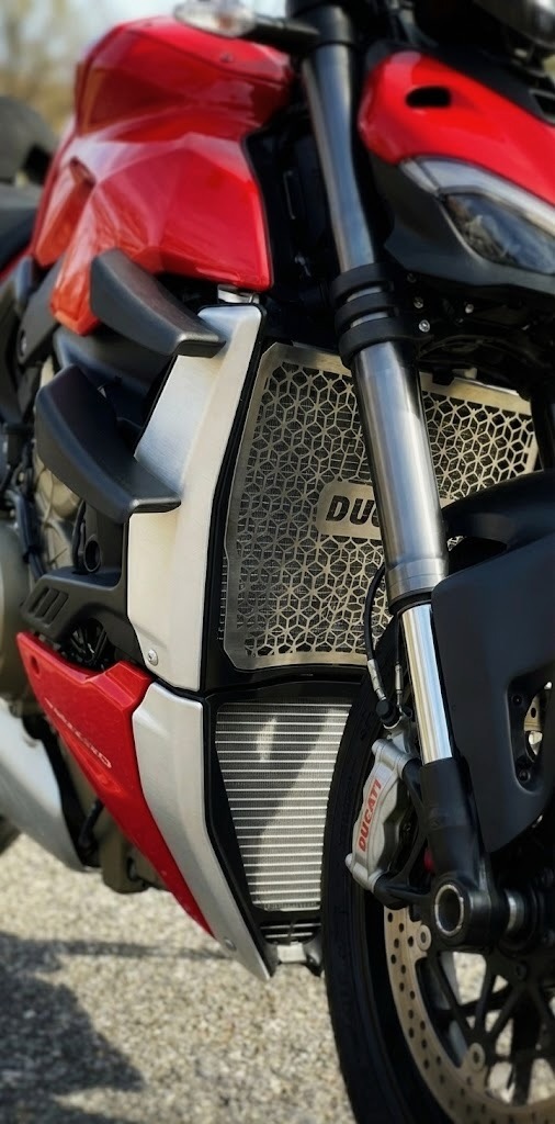 Protector de radiador para moto - Steel Laser Pro Design Bogotá